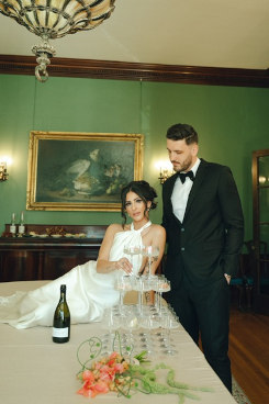 SSBSB Belize Models Kim and Dario Table